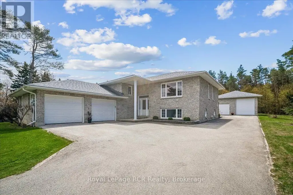 30 Pine Tree Drive, South Bruce Peninsula
